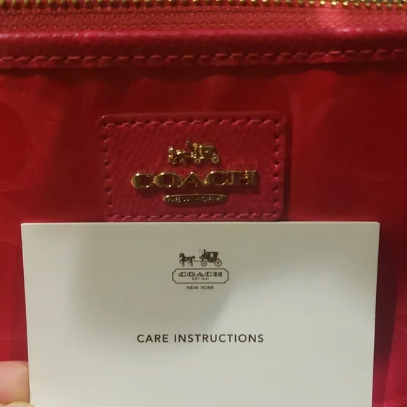 ❣️💫MARK DOWN💫❣️ Coach Hot Pink Bag - Picture 8 of 13